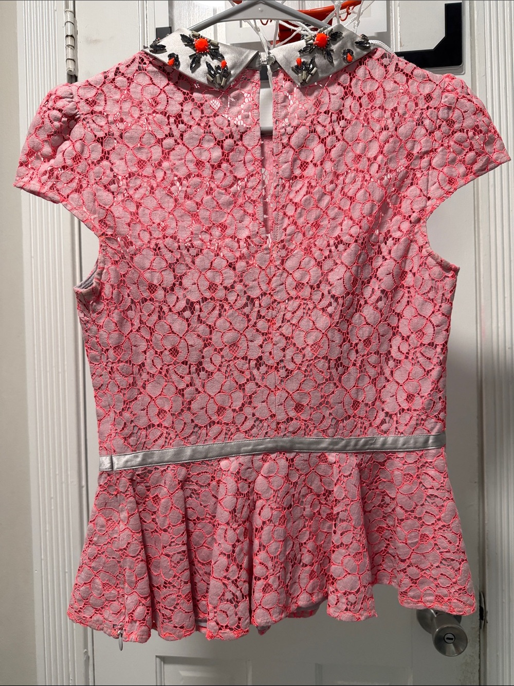 Karen Millen Pink Lace Peplum Top with Jeweled Collar - Picture 7 of 10